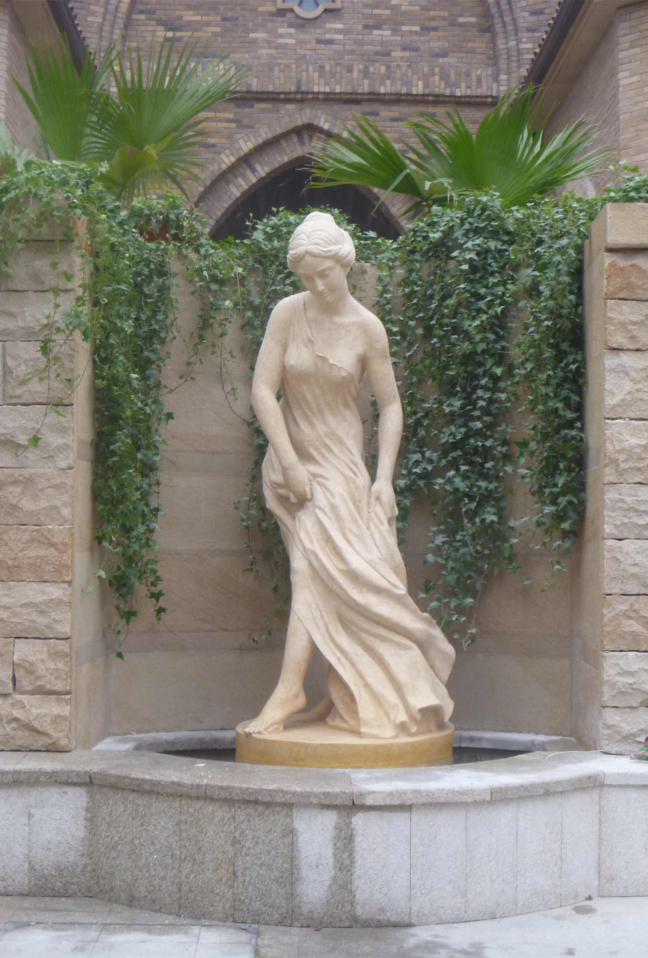 青铜雕塑供应商 - GRC